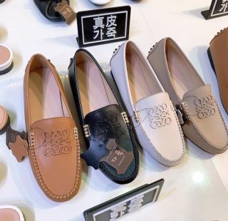 LOEWE�̌C�H�H�炵���ėǂ���❗️