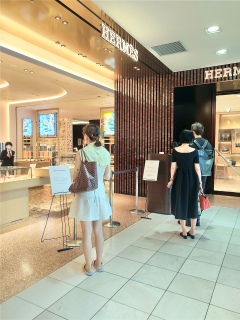 HERMES�`����