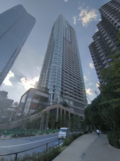 ���̂ڂ肳��́A�������񍂂��^���[�������Ă���̂ŁA�ǂꂪ���z��q���Y�Ȃ̂����킩�炸😂