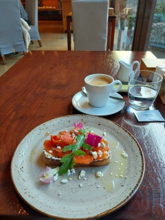 j[̎ʐ^A[gĂAI[_[Ă݂B