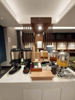 AێdČāAWi-FiKvIIō񂨐bɂȂzéAswoX֎ו}