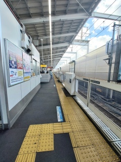 �����̎d����̋߂���UNIQLO�́A�В�����̂����������