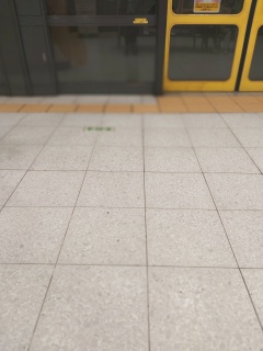 ���g���ŁA