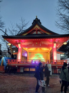 �ԉ��_�Д\���䂪�o���Ă��A�O�������H����������[�ȁH�����͎B�e�̂��߃I�[�v�������̂��ȁH