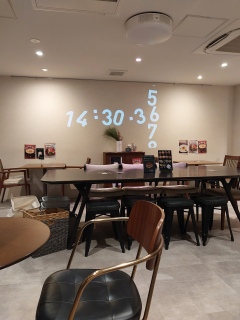 ���e���߂��̂�����Ń����`���܂����B