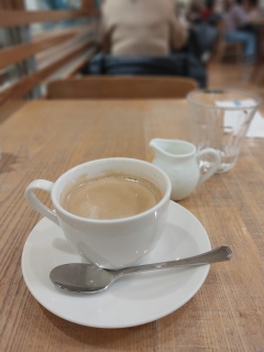 �R�[�q�[����ŁA�T�N�T�N�������I