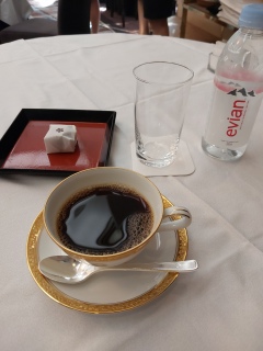 ���ԗ���܂Ń��E���W�ŃR�[�q�[Time