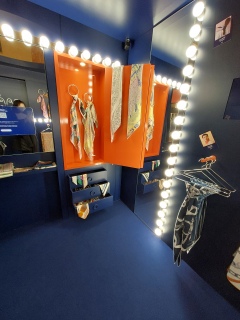 �G�����XPhoto Booth�A�󂢂Ă����̂ł���Ă݂�I