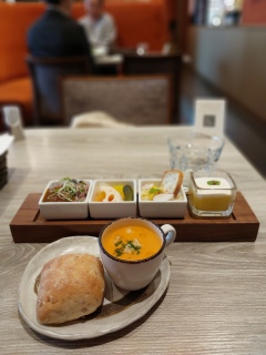 ����܂��V�����[���[����