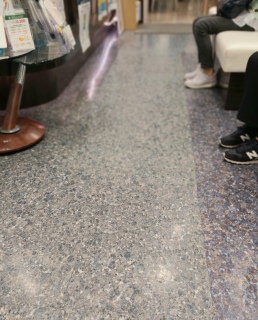 �ԕ��Ŗڂ�����āA�A�n����Ȏ�f�����̂����b�����A�I�����`