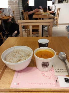 �ł�����Soup Stock Tokyo�ă����`����B