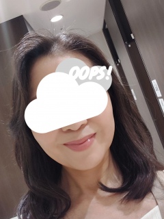 ����lip�AVISSE�ŁA���C�ɓ���̃J���[�Ȃ񂾂��ǁA�����c�菭�Ȃ��āA