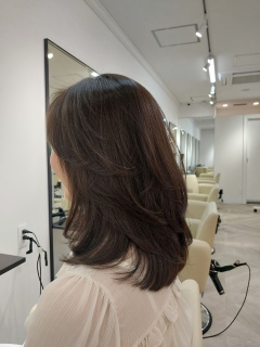 ���e�@✂💇✨2�����ȏ�Ԃ�ŁA����Ɨ\�񂪎���4cm�J�b�g����
